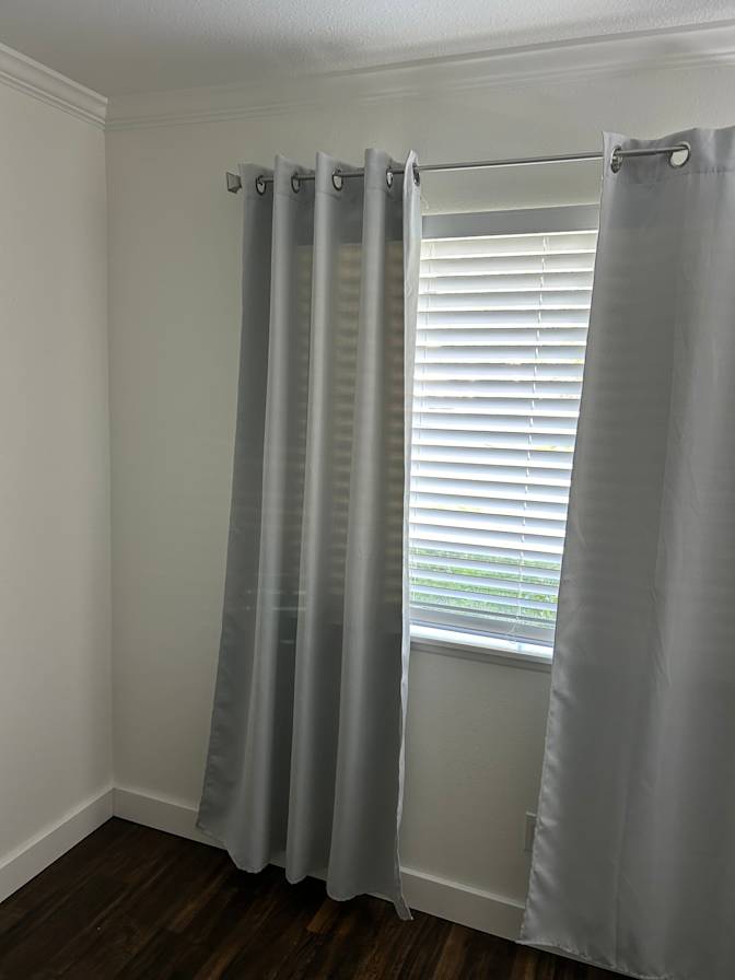 Lynn's room