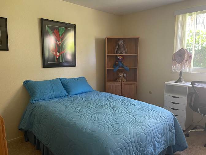 Mona's room