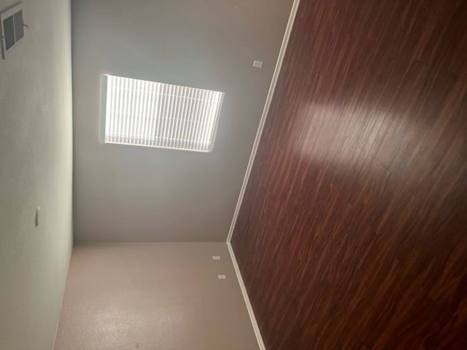 neo's room