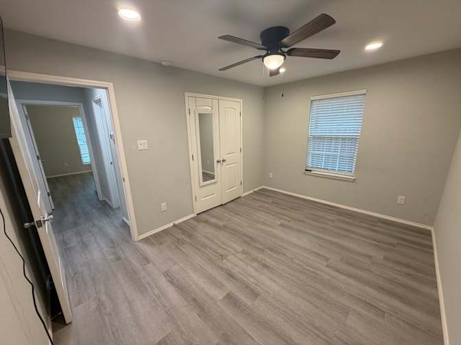 Thomas's room