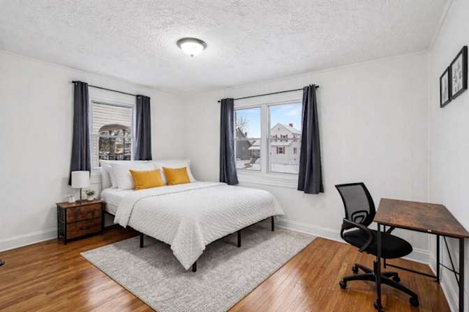 Jeniffer's room