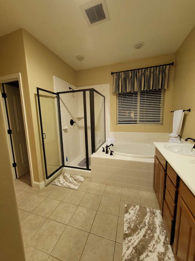 Tsauce's room