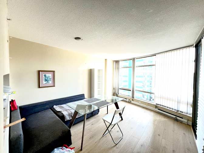 Lee's room