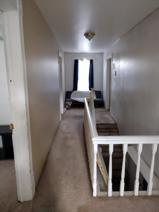 Pegs's room