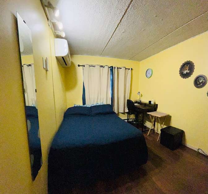 Jennifer Colasito's room