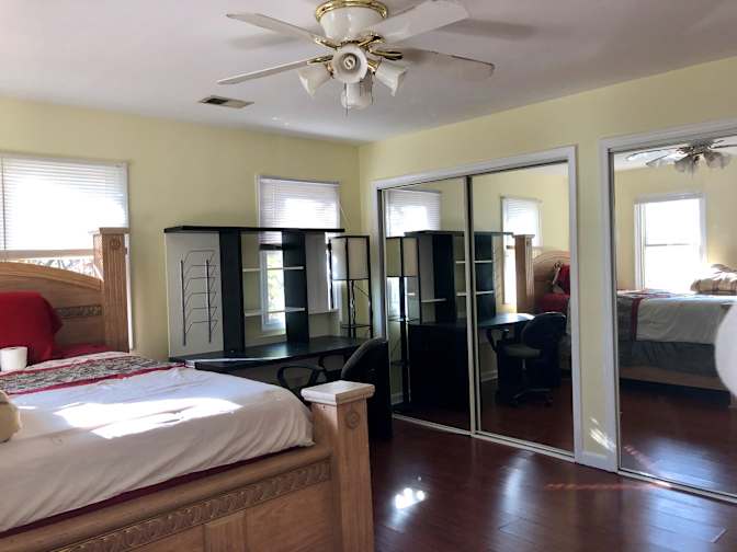 Dina's room