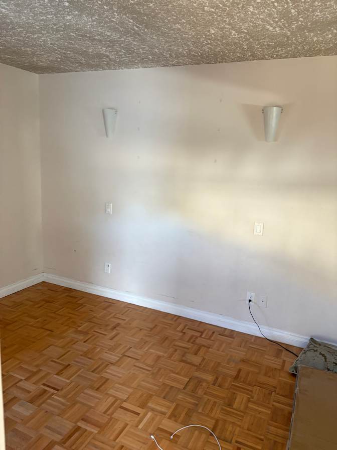 Nhial's room