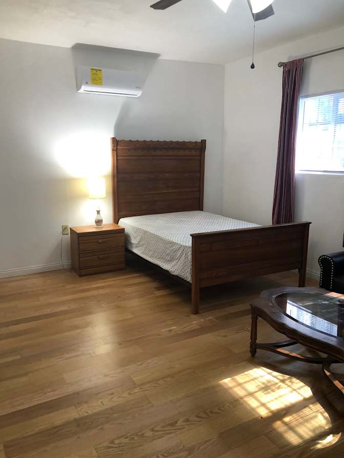 Sandy's room