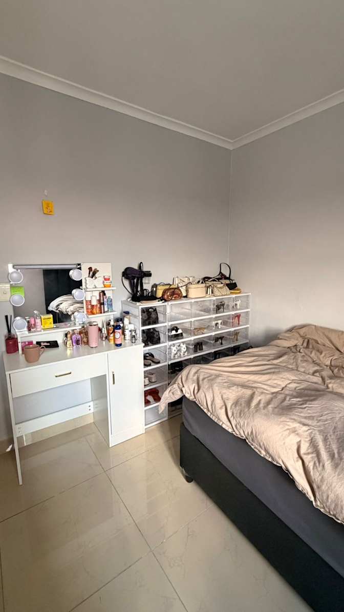 Gigi's room