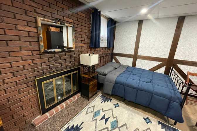 Donna's room
