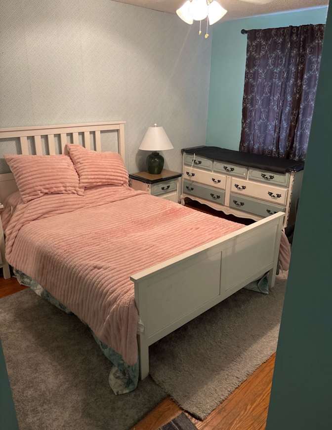 D's room