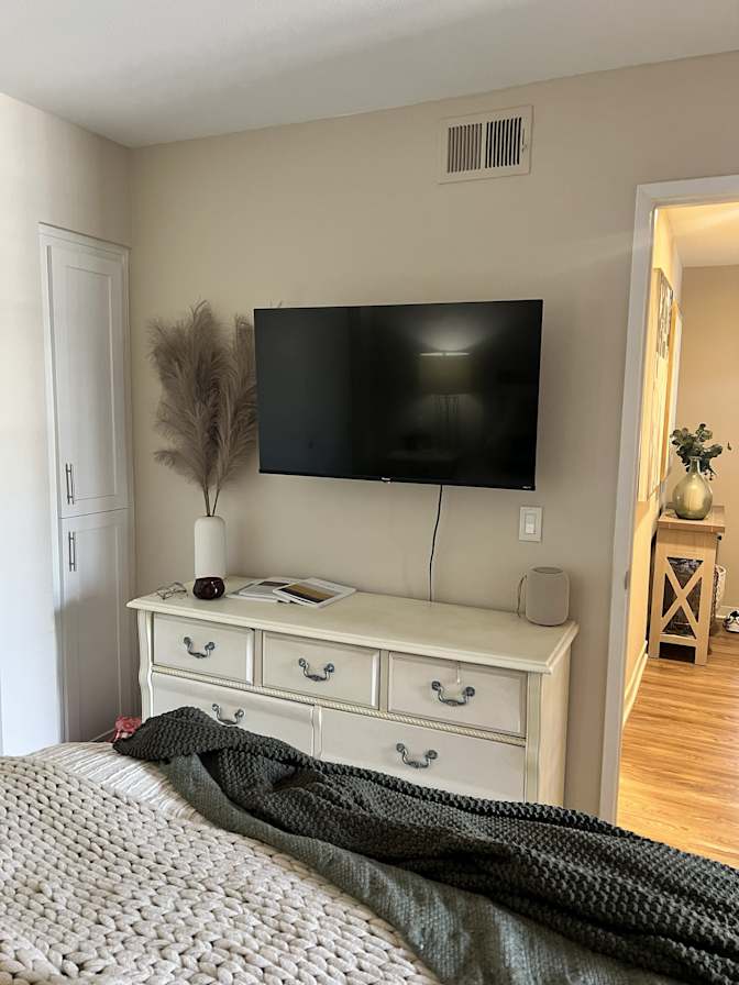 Olivia's room