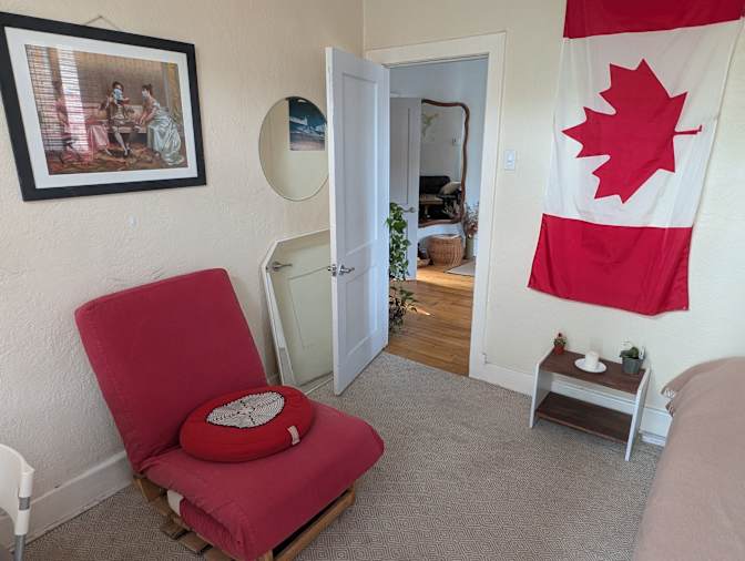 Jonathan Rogers's room