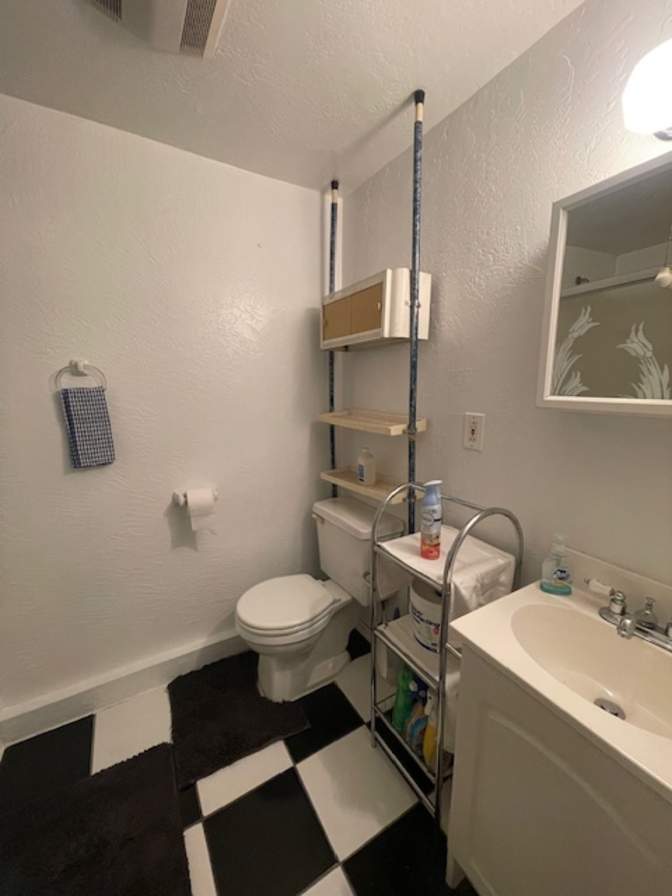 DANIEL's room
