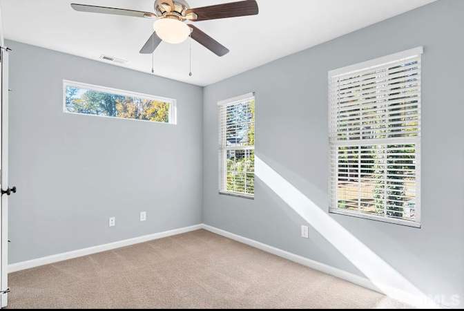 Alcove Rooms's room