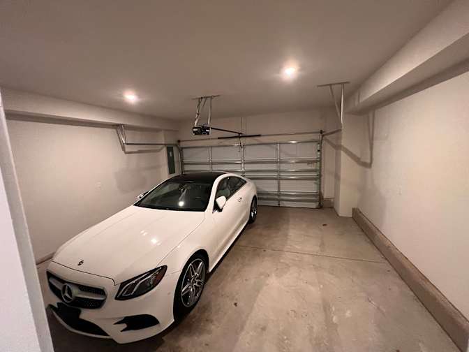 Alcove Rooms's room