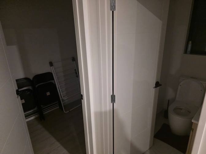 Dirk's room