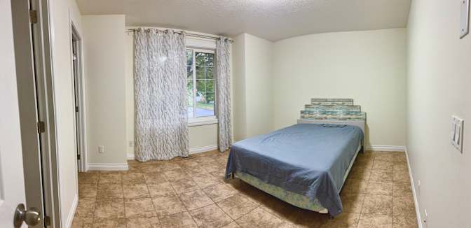 Henrry's room