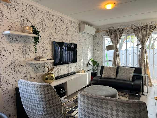 Sanelisiwe Noluthando Igboanugo's room