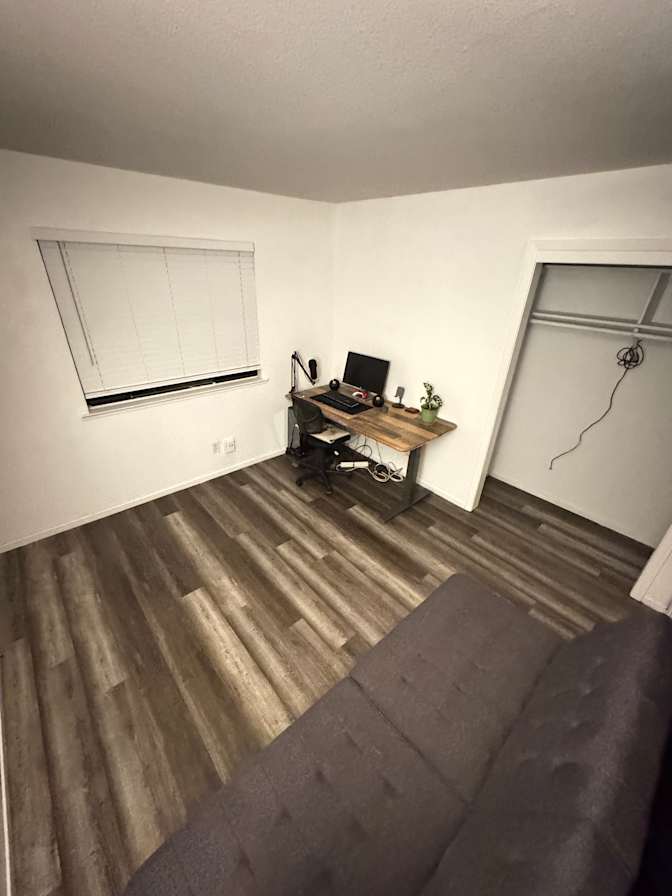 IJ's room