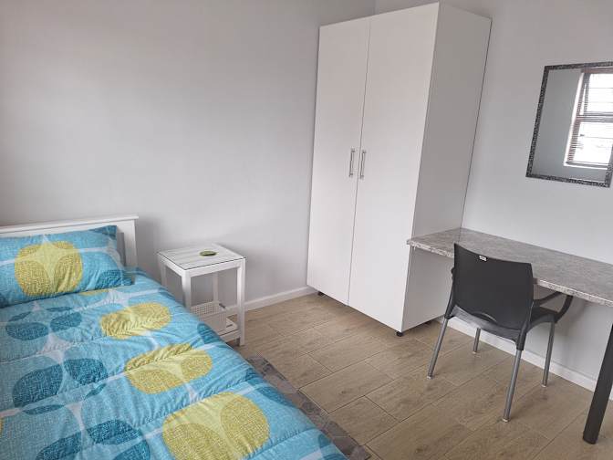 Redowaan's room