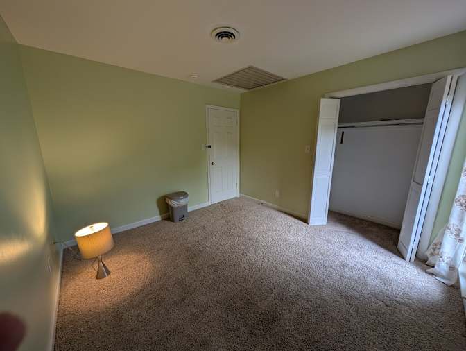 Alcove Rooms's room