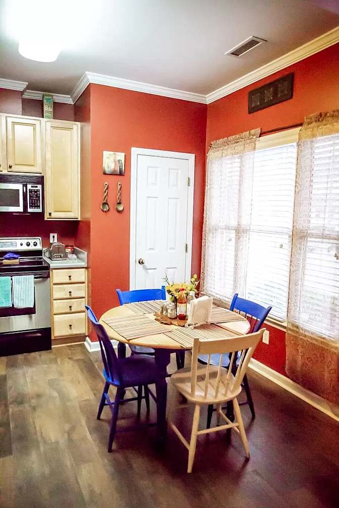 Alcove Rooms's room
