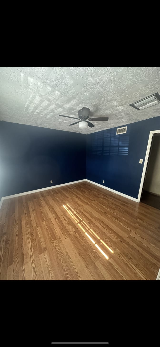 Howard's room