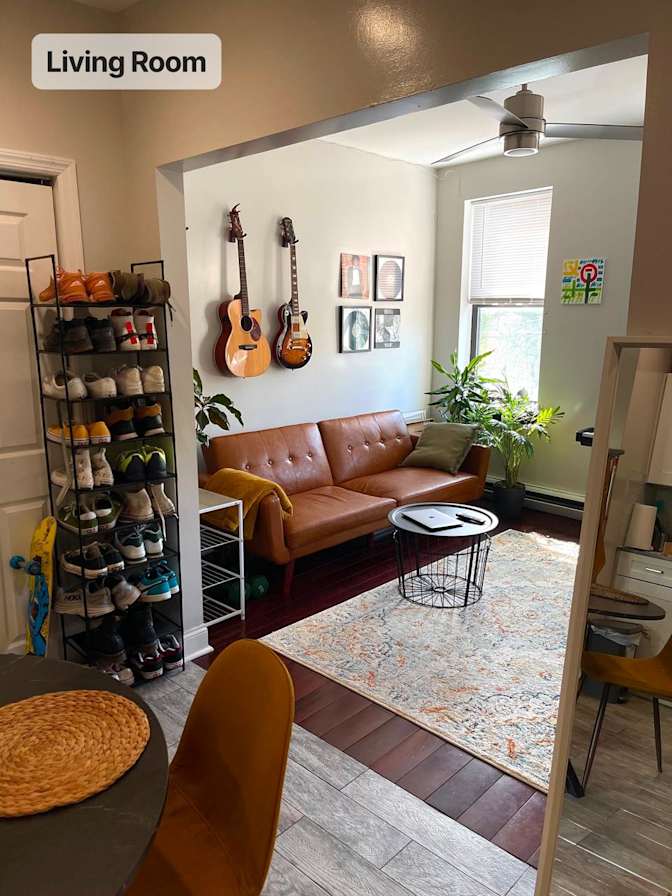 Maxim's room