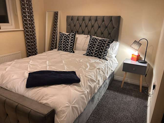 Samantha's room