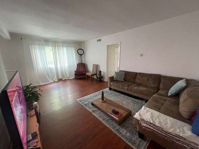 Mélat's room