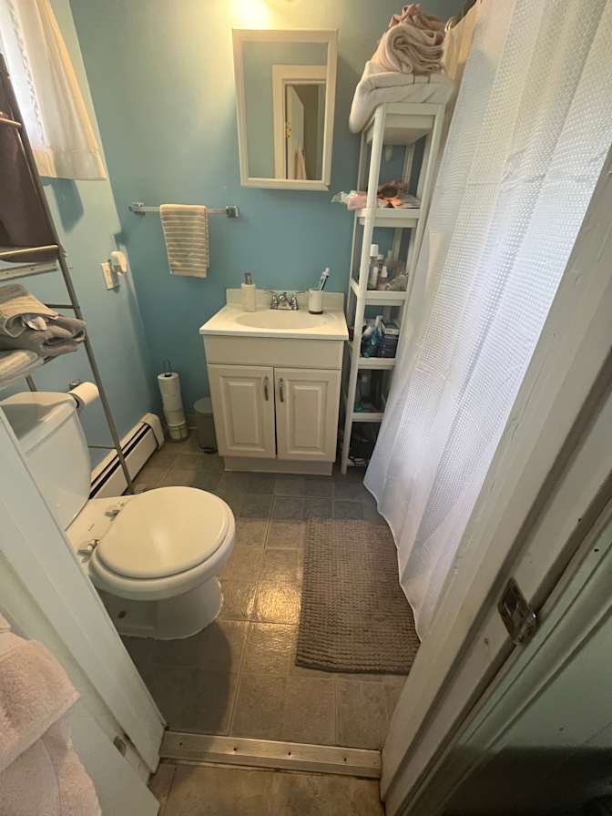 Caroline's room