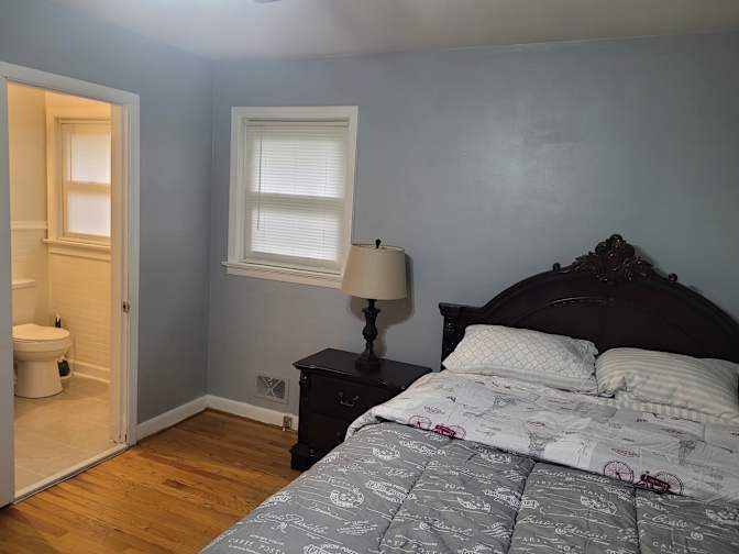 Muadi's room