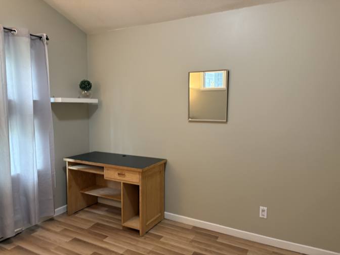 MARLENE DE MELT's room