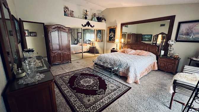 Estelle's room