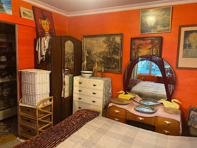Lin's room