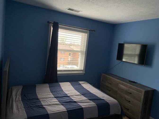 Luis guillen's room