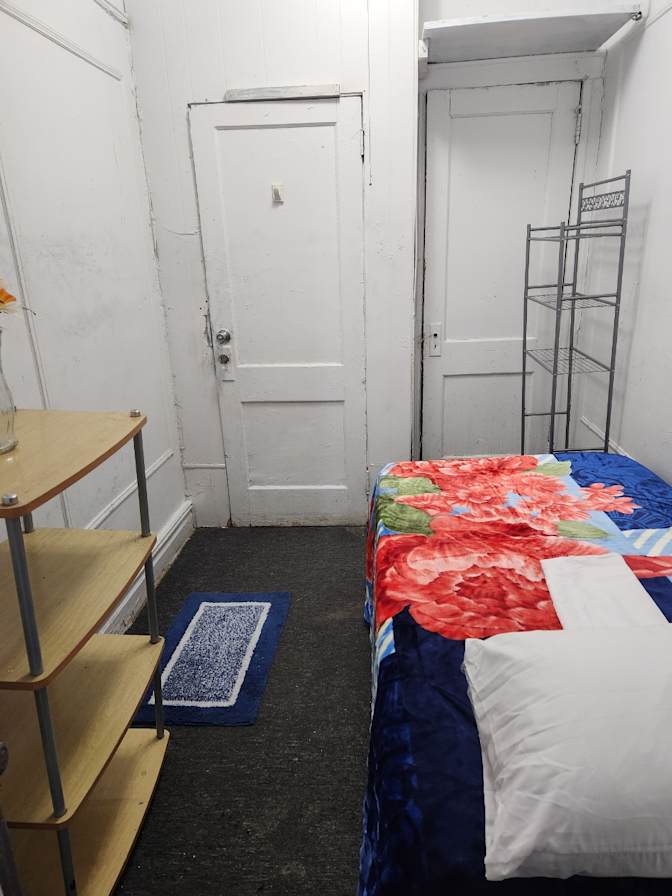 Lynette's room