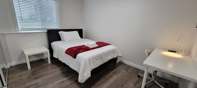 Bnb Aurora's room