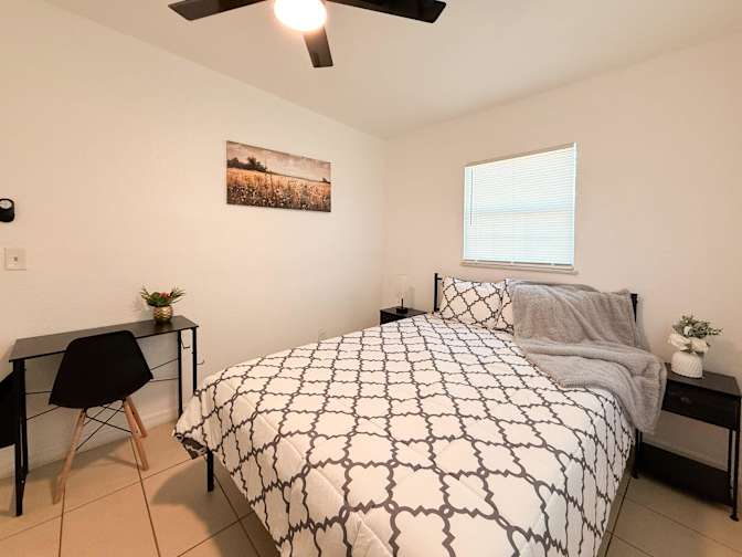 PadSplit's room