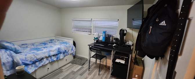Andrea's room