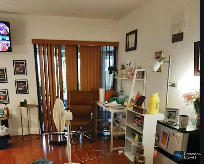 liz's room