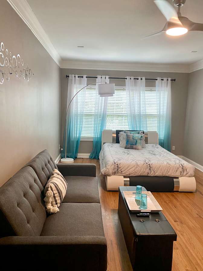 Dina's room