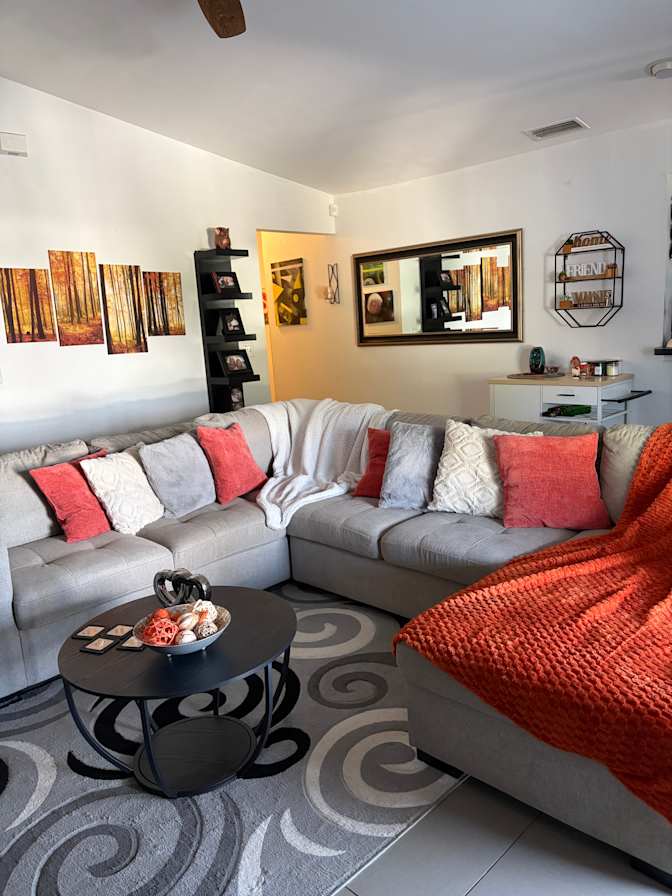 Karem Trinidad's room