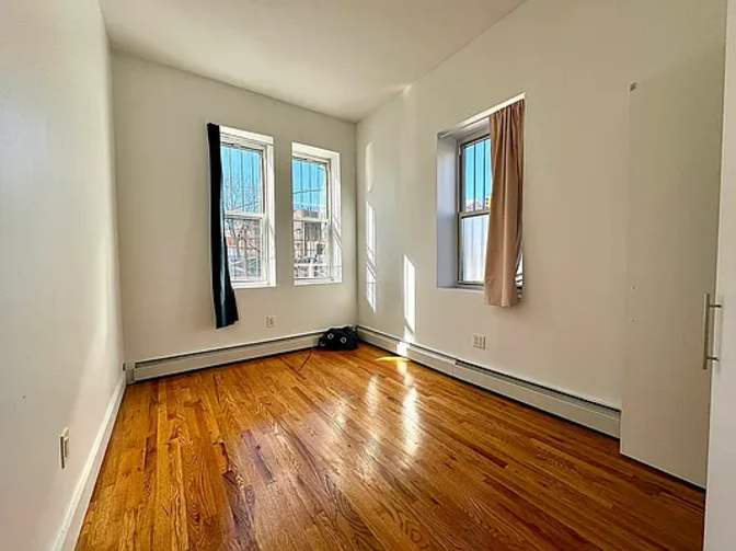 WESLEY WALKER's room