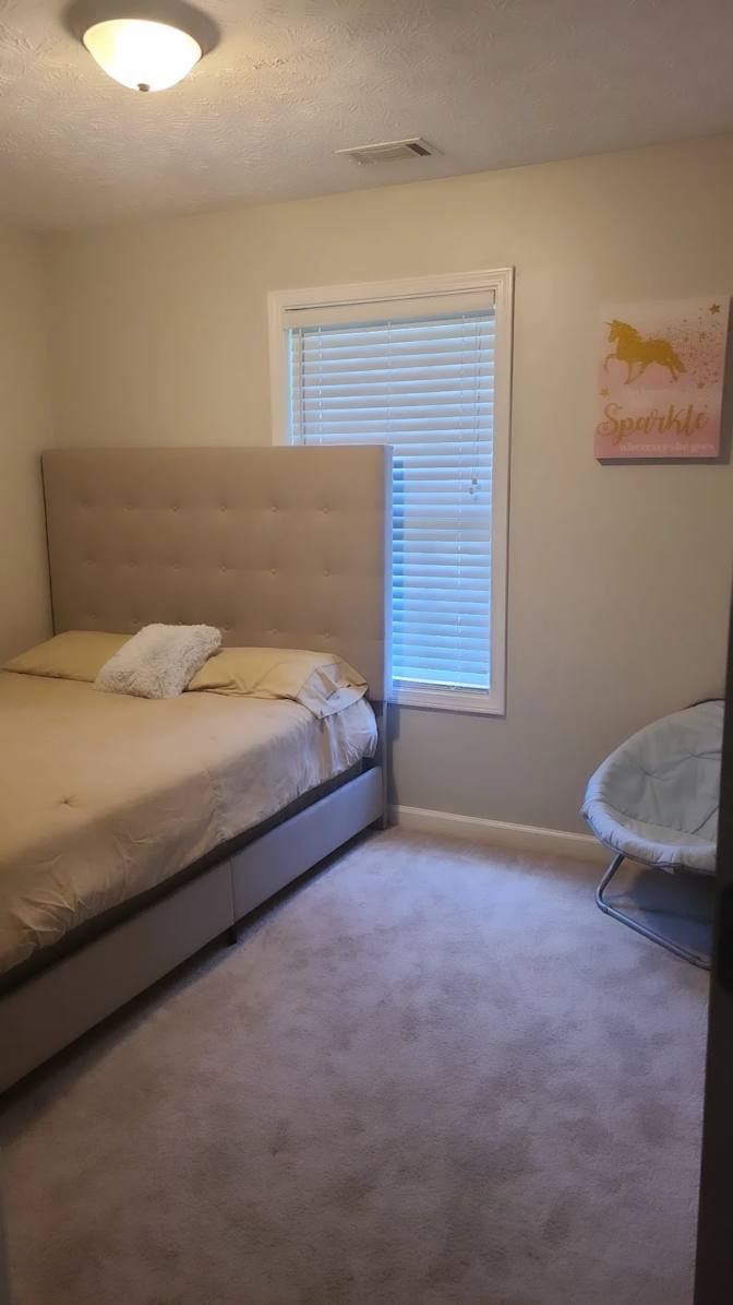 Aura's room