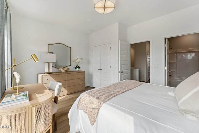 Alcove Rooms's room