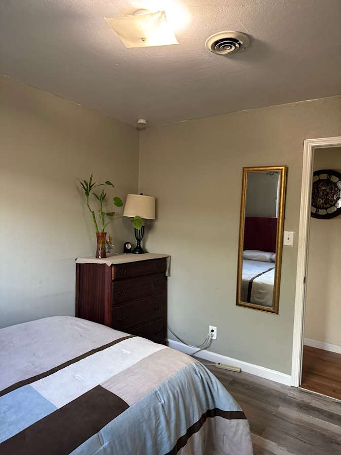 Glen Brown's room