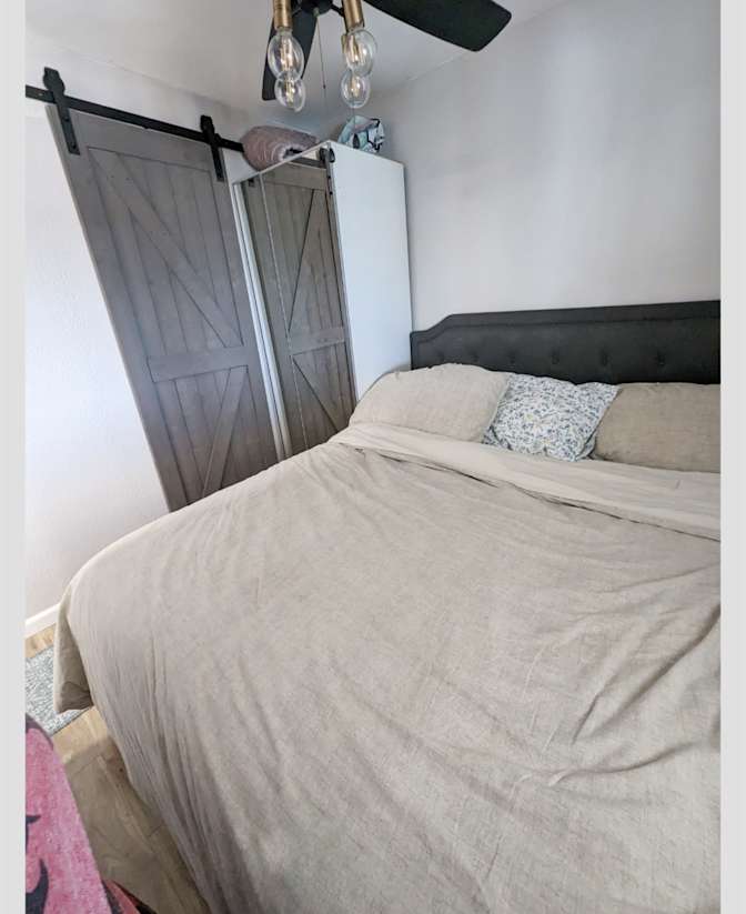 Amaris's room