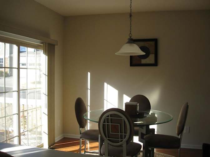 Alcove Rooms's room
